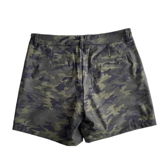 Spanx Sunshine Shorts 6” Green Camo - Picture 10 of 12